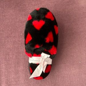 NWT! Victoria Secert slippers size Small 5-6